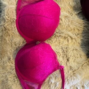 Victoria's Secret Fuchsia Lace Bra